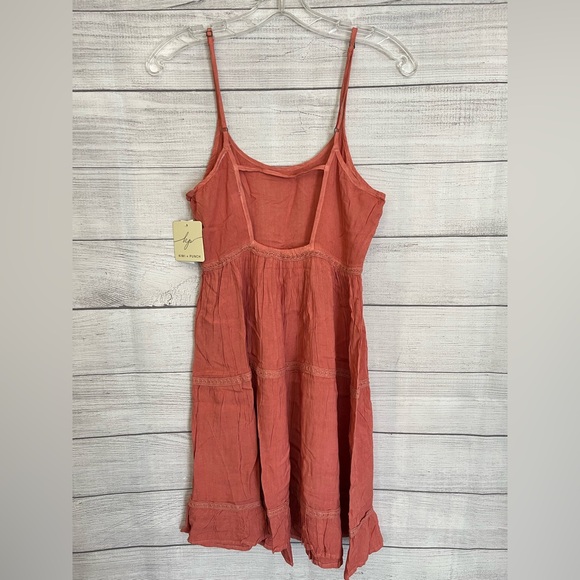 Kiwi + Punch | NWT Women’s Dark Blush Spaghetti Strap Tiered Dress - Picture 4 of 7